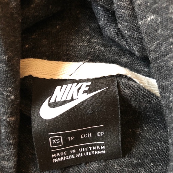 Nike hoodie - Picture 2 of 2